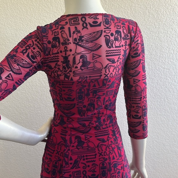 NWT BlackMilk Hieroglyphics Jewel 3/4 Sleeve Maxi Dress - Picture 11 of 12